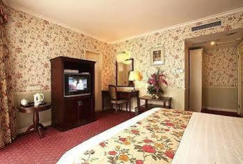Oak Hotel - Chongqing Yingxiang Branch צ'ונגקינג מראה חיצוני תמונה